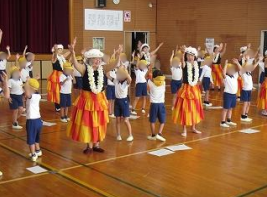 公民館見学（九会小２年生）