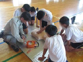 救急救命教室（加西中２年）