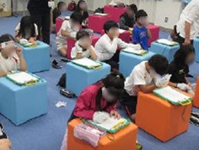 高齢者疑似体験（北条小４年生）
